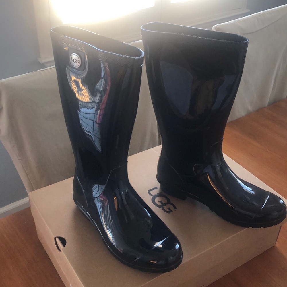 UGG Rain Boots! 8 Brand New!